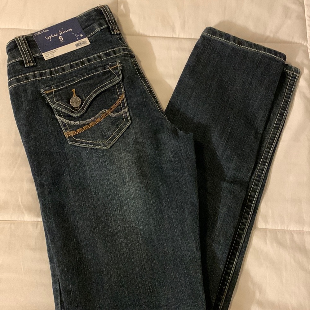 NWT - Wishful Park junior Size 5 Sophia Skinny Denim Jeans - color Nickel Wash